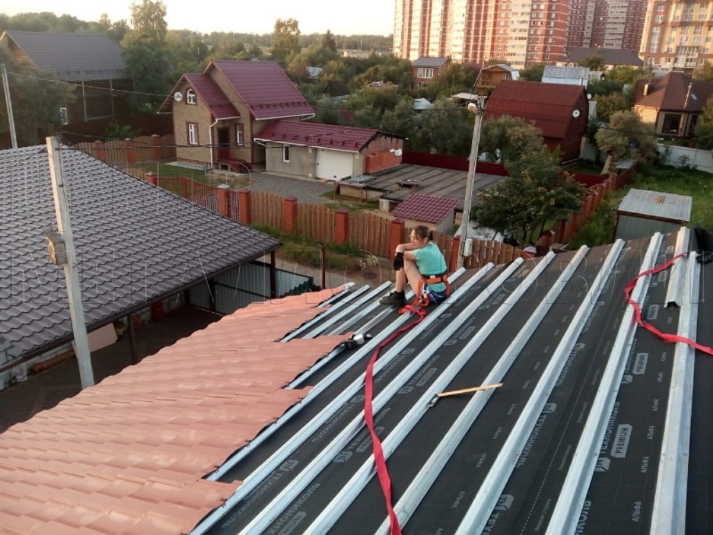 Металлочерепица Геркулес 8004 терракотовый Стальной Бархат от Центра Металлокровли в Томске